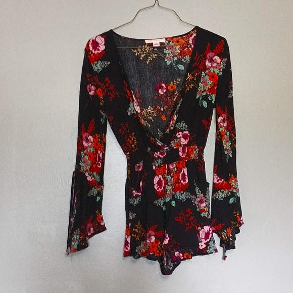 Band of gypsies floral romper xs - Picture 3 of 7